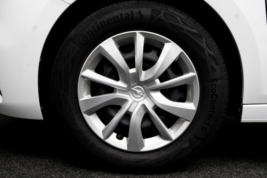 Opel Corsa 1.2 Edition Navigatie - Apple Carplay - regensensor - Dab - Cruise control