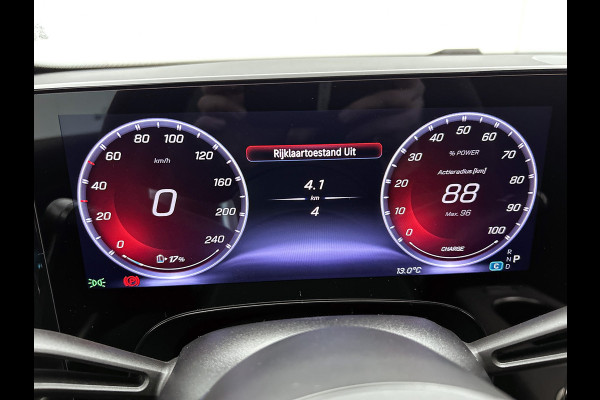 Mercedes-Benz CLA-Klasse 200 Business Solution AMG 58 kWh | Advanced Plus pakket | Warmtewerend, donkergetint glas | Smartphone integratie | URBAN GUARD | Vast panoramadak |