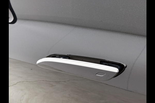 Mercedes-Benz CLA-Klasse 200 Business Solution AMG 58 kWh | Advanced Plus pakket | Warmtewerend, donkergetint glas | Smartphone integratie | URBAN GUARD | Vast panoramadak |