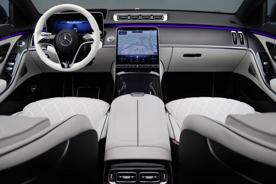 Mercedes-Benz S-Klasse 450 e Lang 'Manufaktur' | Achterasbesturing | Chauffeurspakket | Distronic+ | Zonweringspakket | Massage | Stoelventilatie | HUD | 3D-Display | MBUX Tablet | Exclusief Leder | Vlakkenverwarming |