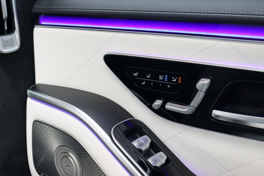 Mercedes-Benz S-Klasse 450 e Lang 'Manufaktur' | Achterasbesturing | Chauffeurspakket | Distronic+ | Zonweringspakket | Massage | Stoelventilatie | HUD | 3D-Display | MBUX Tablet | Exclusief Leder | Vlakkenverwarming |