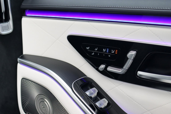 Mercedes-Benz S-Klasse 450 e Lang 'Manufaktur' | Achterasbesturing | Chauffeurspakket | Distronic+ | Zonweringspakket | Massage | Stoelventilatie | HUD | 3D-Display | MBUX Tablet | Exclusief Leder | Vlakkenverwarming |