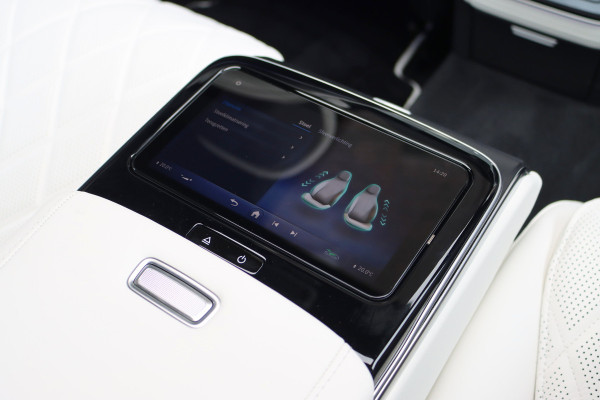 Mercedes-Benz S-Klasse 450 e Lang 'Manufaktur' | Achterasbesturing | Chauffeurspakket | Distronic+ | Zonweringspakket | Massage | Stoelventilatie | HUD | 3D-Display | MBUX Tablet | Exclusief Leder | Vlakkenverwarming |