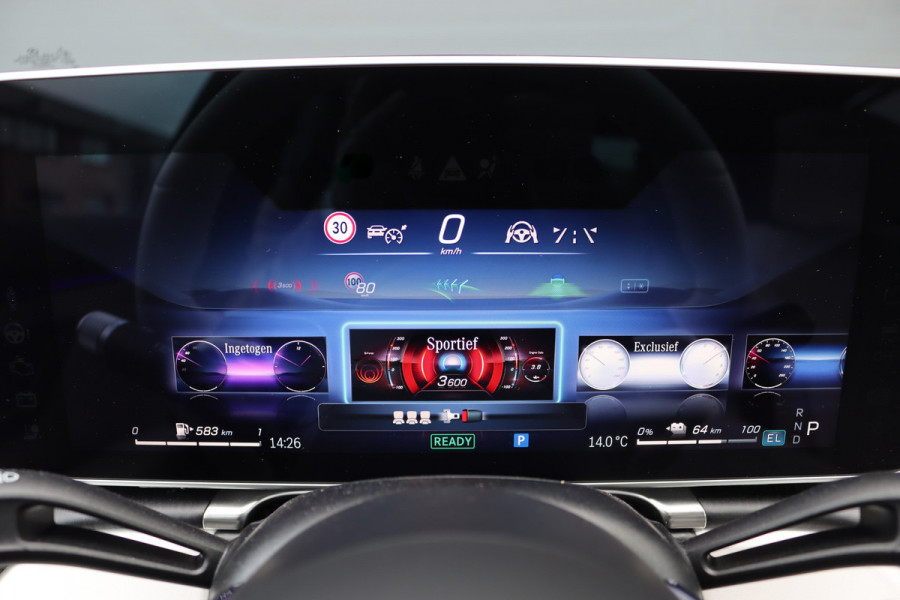 Mercedes-Benz S-Klasse 450 e Lang 'Manufaktur' | Achterasbesturing | Chauffeurspakket | Distronic+ | Zonweringspakket | Massage | Stoelventilatie | HUD | 3D-Display | MBUX Tablet | Exclusief Leder | Vlakkenverwarming |