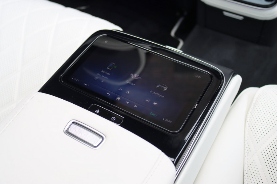 Mercedes-Benz S-Klasse 450 e Lang 'Manufaktur' | Achterasbesturing | Chauffeurspakket | Distronic+ | Zonweringspakket | Massage | Stoelventilatie | HUD | 3D-Display | MBUX Tablet | Exclusief Leder | Vlakkenverwarming |