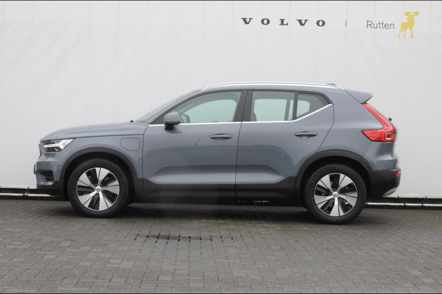 Volvo XC40 T4 211PK Automaat Inscription Expression Adaptieve cruise control / Elektrische achterklep / keyless entry / parkeersensoren met camera / Apple carplay / Bluetooth / Elektrische stoelen met geheugen