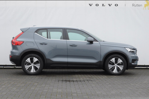 Volvo XC40 T4 211PK Automaat Inscription Expression Adaptieve cruise control / Elektrische achterklep / keyless entry / parkeersensoren met camera / Apple carplay / Bluetooth / Elektrische stoelen met geheugen