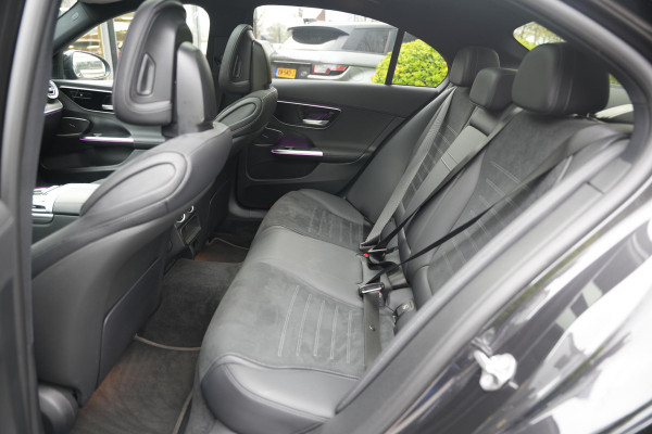 Mercedes-Benz C-Klasse 300 e AMG Line Limited Panoramadak Ambient Adapt. Cruise Camera 19''LM AMG