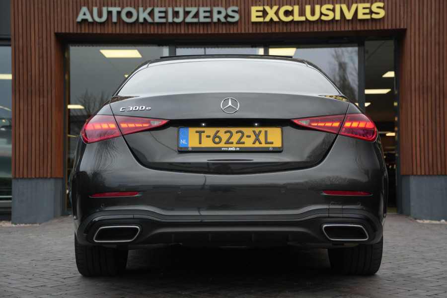 Mercedes-Benz C-Klasse 300 e AMG Line Limited Panoramadak Ambient Adapt. Cruise Camera 19''LM AMG
