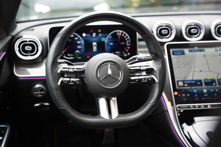 Mercedes-Benz C-Klasse 300 e AMG Line Limited Panoramadak Ambient Adapt. Cruise Camera 19''LM AMG