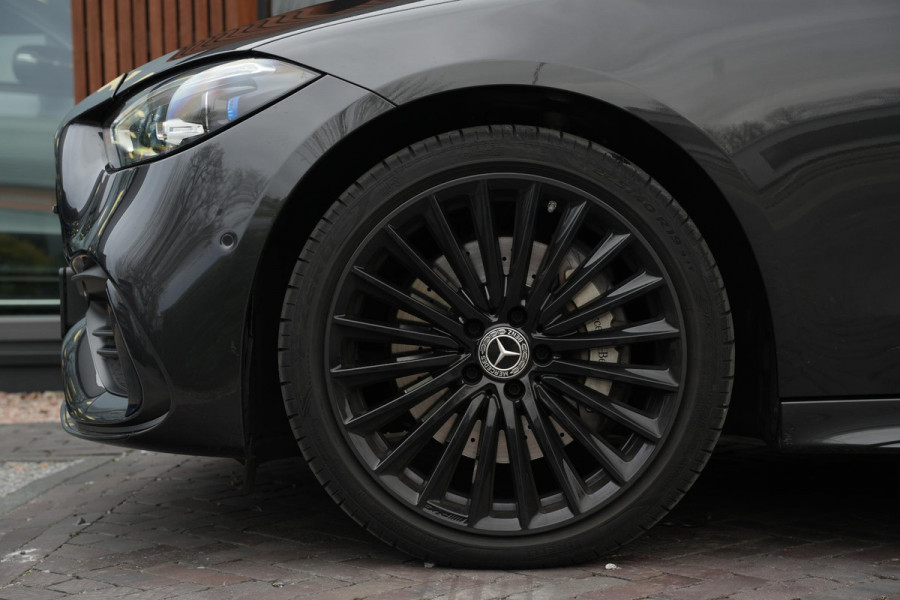 Mercedes-Benz C-Klasse 300 e AMG Line Limited Panoramadak Ambient Adapt. Cruise Camera 19''LM AMG