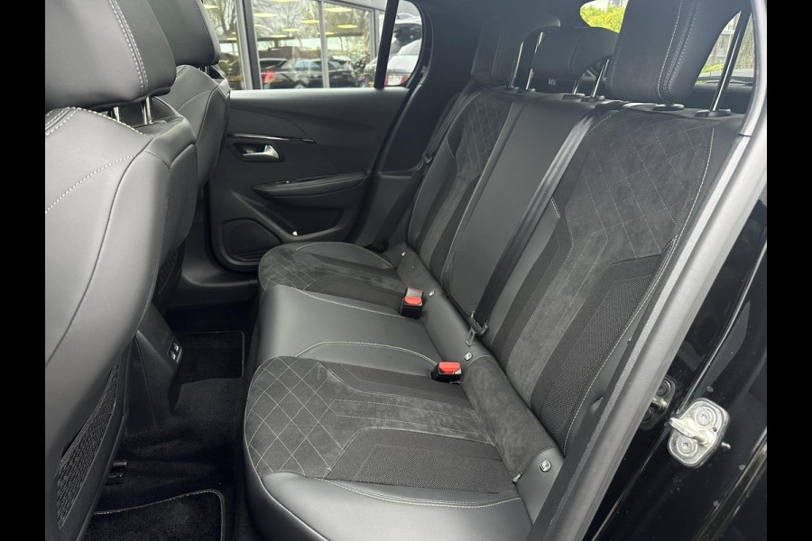 Peugeot e-208 EV GT Pack 50 kWh Panoramadak Stoelverw. Carplay Alcantara Keyless