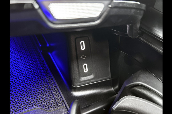 Mercedes-Benz GLC Coupé 300e 4MATIC Business Solution AMG | Advanced plus | Trekhaak | Panoramaschuifdak | URBAN GUARD Plus | Smartphone-integratie | Stoelverwarming | Sfeerverlichting |