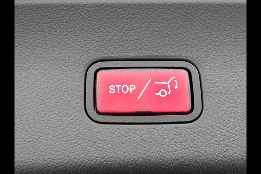 Mercedes-Benz GLC Coupé 300e 4MATIC Business Solution AMG | Advanced plus | Trekhaak | Panoramaschuifdak | URBAN GUARD Plus | Smartphone-integratie | Stoelverwarming | Sfeerverlichting |