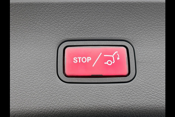 Mercedes-Benz GLC Coupé 300e 4MATIC Business Solution AMG | Advanced plus | Trekhaak | Panoramaschuifdak | URBAN GUARD Plus | Smartphone-integratie | Stoelverwarming | Sfeerverlichting |