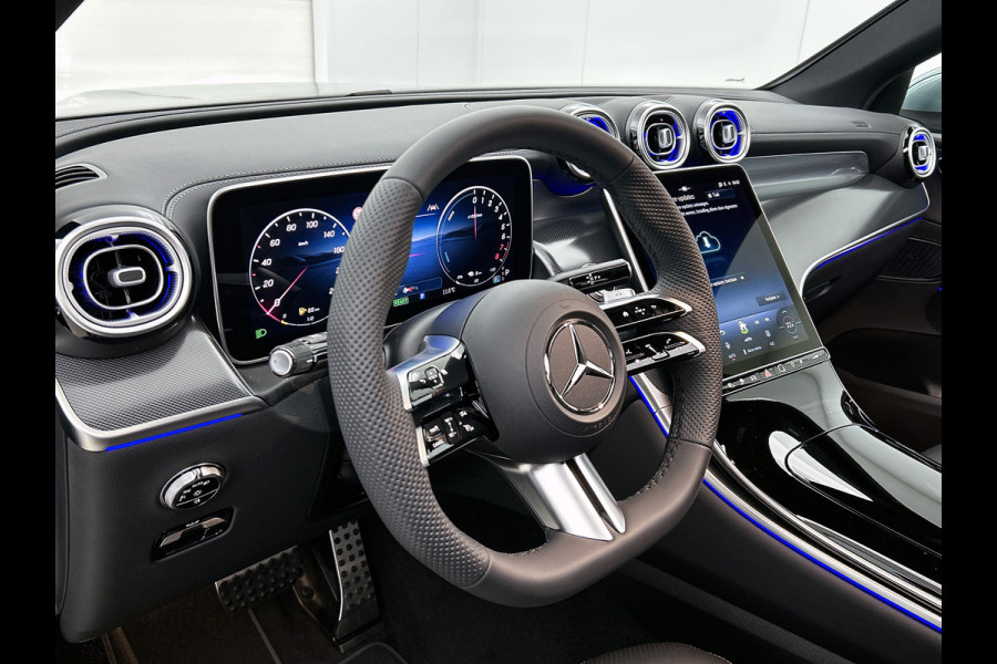 Mercedes-Benz GLC Coupé 300e 4MATIC Business Solution AMG | Advanced plus | Trekhaak | Panoramaschuifdak | URBAN GUARD Plus | Smartphone-integratie | Stoelverwarming | Sfeerverlichting |