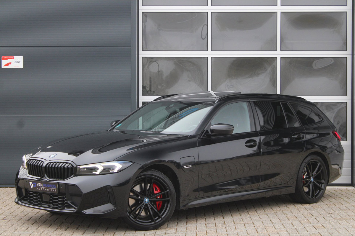 BMW 3 Serie Touring 330e M-Sport Pro | Pano | HK | ACC | Memory | HUD