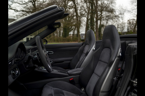 Porsche 911 Cabrio 991-2 Carrera 4 GTS | Bose | Sport Chrono | NL-auto | SportDesign