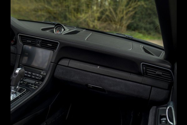Porsche 911 Cabrio 991-2 Carrera 4 GTS | Bose | Sport Chrono | NL-auto | SportDesign