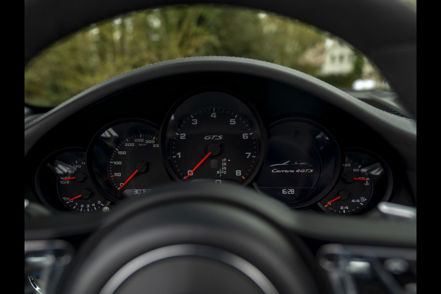 Porsche 911 Cabrio 991-2 Carrera 4 GTS | Bose | Sport Chrono | NL-auto | SportDesign