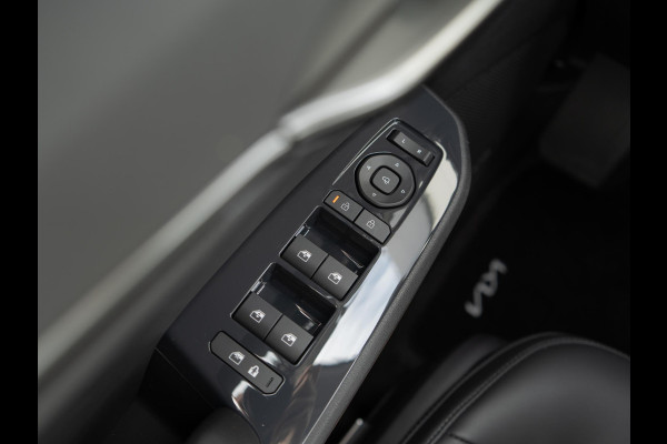 Kia EV5 Plus Advanced 81.4 kWh | OP VOORRAAD ! | Schuifkanteldak | Navigatie | Stoelverwarming |