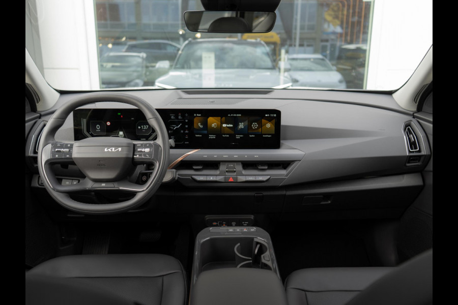 Kia EV5 Plus Advanced 81.4 kWh | OP VOORRAAD ! | Schuifkanteldak | Navigatie | Stoelverwarming |