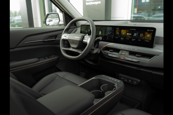 Kia EV5 Plus Advanced 81.4 kWh | OP VOORRAAD ! | Schuifkanteldak | Navigatie | Stoelverwarming |