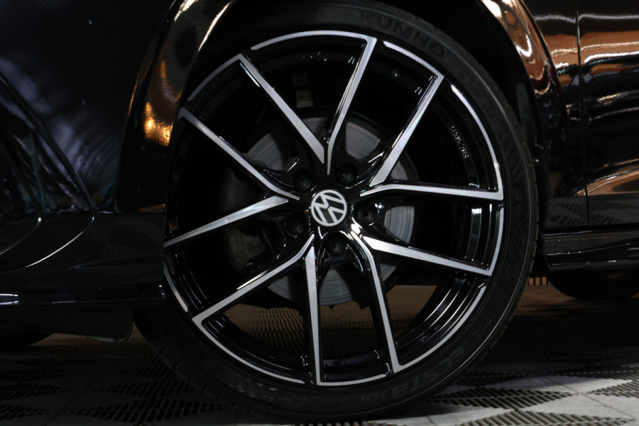 Volkswagen Golf R line 1.0 eTsi 23.000 km Full options Navi Carplay '24