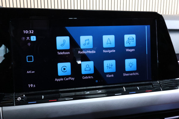 Volkswagen Golf R line 1.0 eTsi 23.000 km Full options Navi Carplay '24