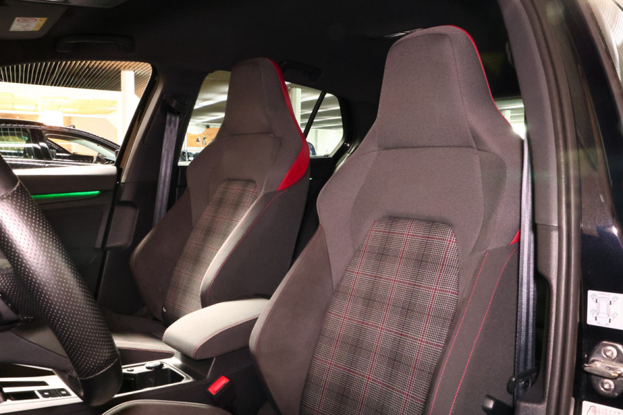 Volkswagen Golf 2.0 TSI GTI 19000 km FULL OPTIONS !! 2023