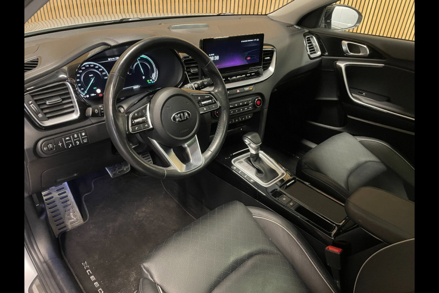 Kia Xceed 1.6 GDi PHEV ExecutiveLine|LEDER|PANO|AFN.TREKH|ACC|ANDROID+CARPLAY|STUUR+STOELVERW V+A/STOELVENT.|CAMERA|1EIG|IN. BTW|
