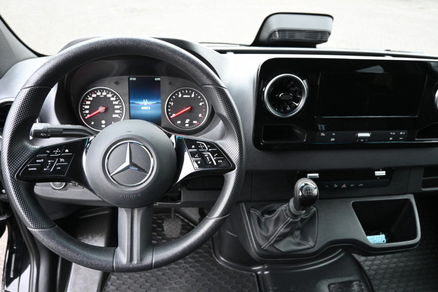 Mercedes-Benz Sprinter 317 CDI Pro L2 Open laadbak DC 3500 kg Trekhaak, MBUX met camera, Etc.