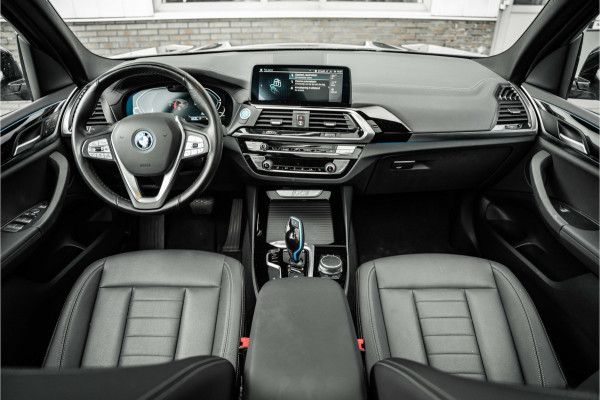 BMW iX3 Executive 80 kWh | 3 jaar garantie op HV pakket Leder | Pano | AppleCarplay | Camera