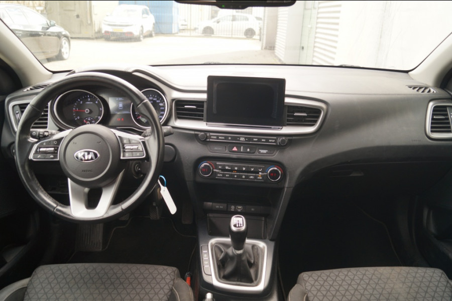 Kia Ceed SW 1.6 CRDi DynamicLine -NAVI-ECC-PDC-