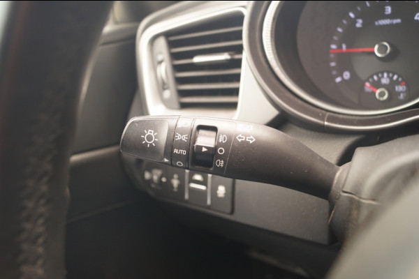 Kia Ceed SW 1.6 CRDi DynamicLine -NAVI-ECC-PDC-