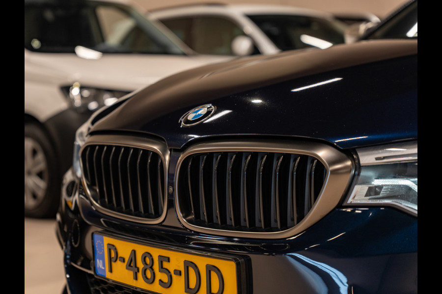 BMW 5 Serie M550i xDrive High Executive, Pano, ACC, 360 Cam, Hud, 21" Velgen, Voll Led, H&K, Ambiënte, Digi Dash, Voll Onderhoud