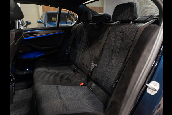 BMW 5 Serie M550i xDrive High Executive, Pano, ACC, 360 Cam, Hud, 21" Velgen, Voll Led, H&K, Ambiënte, Digi Dash, Voll Onderhoud