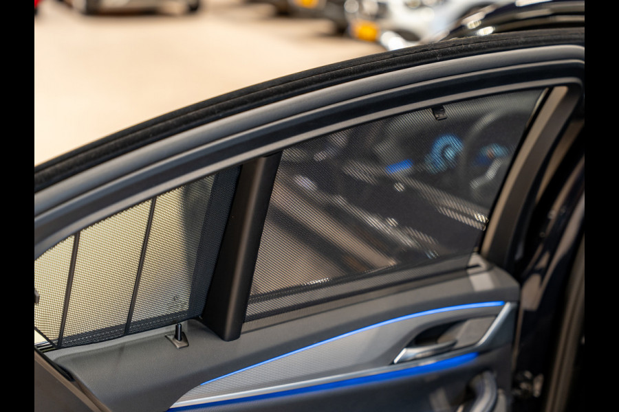 BMW 5 Serie M550i xDrive High Executive, Pano, ACC, 360 Cam, Hud, 21" Velgen, Voll Led, H&K, Ambiënte, Digi Dash, Voll Onderhoud