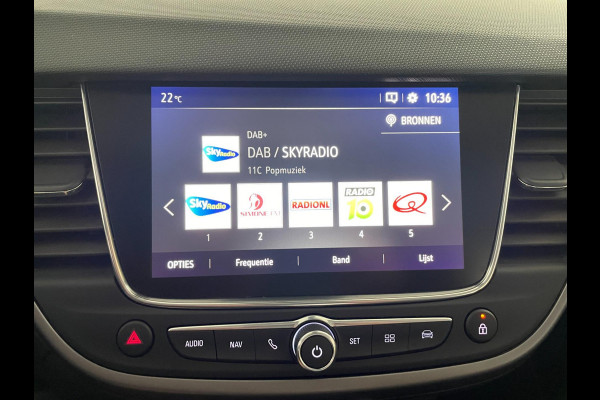 Opel Crossland X 1.2 Innovation AIRCO NAVI CRUISE APPLE CARPLAY PDC VELGEN 2E EIG NIEUWSTAAT