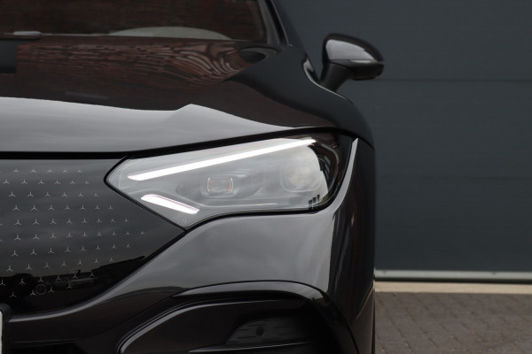 Mercedes-Benz EQE 350+ AMG Line Premium+ 96 kWh | Hyperscreen | Luchtvering | Achterasbesturing | Carbon | Distronic+ | Panoramadak | HUD | Verwarmd Stuurwiel | 22kW | Warmtepomp |
