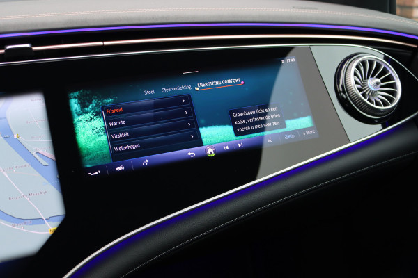 Mercedes-Benz EQE 350+ AMG Line Premium+ 96 kWh | Hyperscreen | Luchtvering | Achterasbesturing | Carbon | Distronic+ | Panoramadak | HUD | Verwarmd Stuurwiel | 22kW | Warmtepomp |