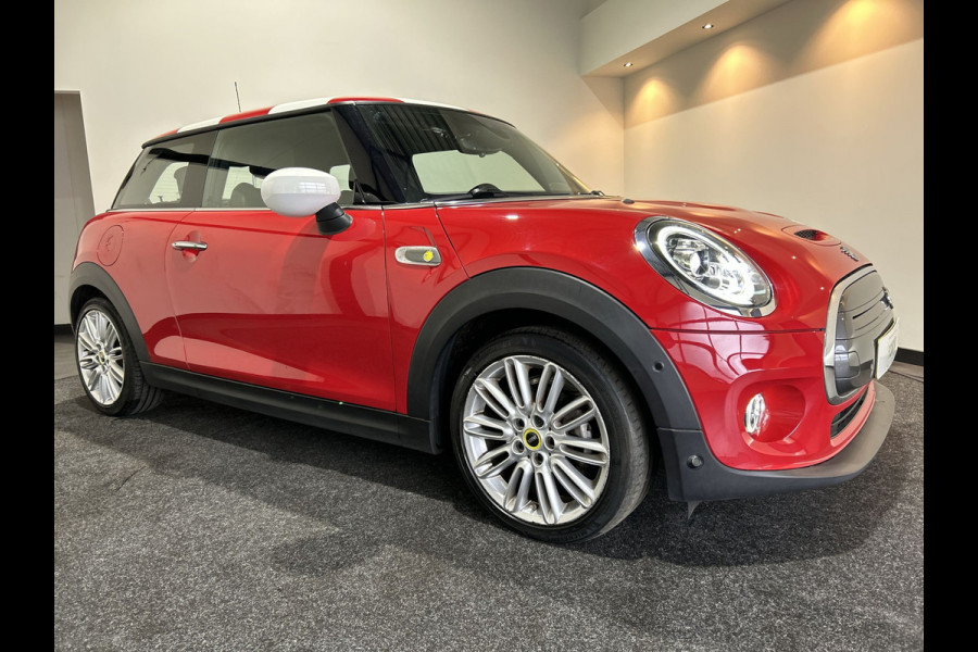 MINI Mini Electric Charged 33 kWh | achteruit rij camera | verwarmde voorstoelen | Soh (batterijcheck) Waarde 93,2 %