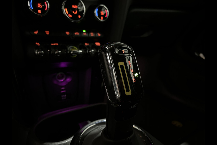 MINI Mini Electric Charged 33 kWh | achteruit rij camera | verwarmde voorstoelen | Soh (batterijcheck) Waarde 93,2 %