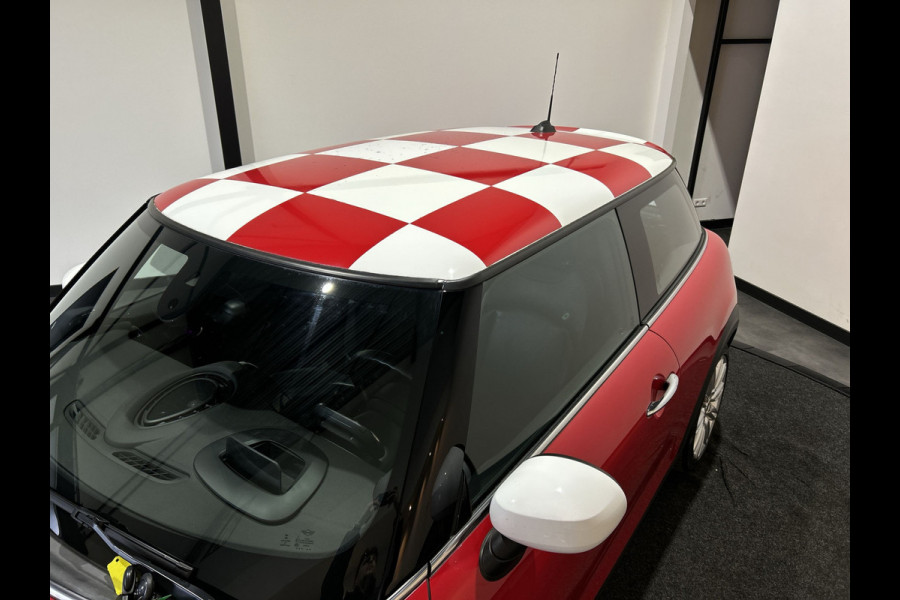 MINI Mini Electric Charged 33 kWh | achteruit rij camera | verwarmde voorstoelen | Soh (batterijcheck) Waarde 93,2 %