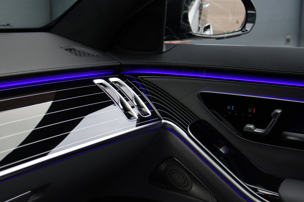 Mercedes-Benz S-Klasse 450 e Lang AMG Line | Achterasbesturing | Luchtvering | Chauffeurspakket | Distronic+ | Burmester | Nekverwarming | Stoelventilatie | Massage | MBUX Tablet | 3D-Display | HUD |