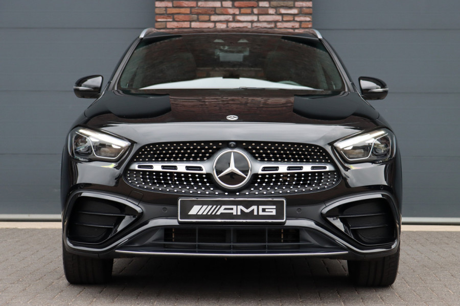 Mercedes-Benz GLA 250 e AMG Line | Distronic+ | Panoramadak | Memory | Verwarmd Stuurwiel | HUD | Keyless Go | Surround Camera | Multibeam LED | Augmented Reality |