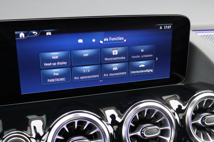 Mercedes-Benz GLA 250 e AMG Line | Distronic+ | Panoramadak | Memory | Verwarmd Stuurwiel | HUD | Keyless Go | Surround Camera | Multibeam LED | Augmented Reality |