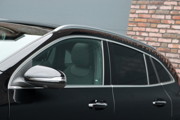 Mercedes-Benz GLA 250 e AMG Line | Distronic+ | Panoramadak | Memory | Verwarmd Stuurwiel | HUD | Keyless Go | Surround Camera | Multibeam LED | Augmented Reality |