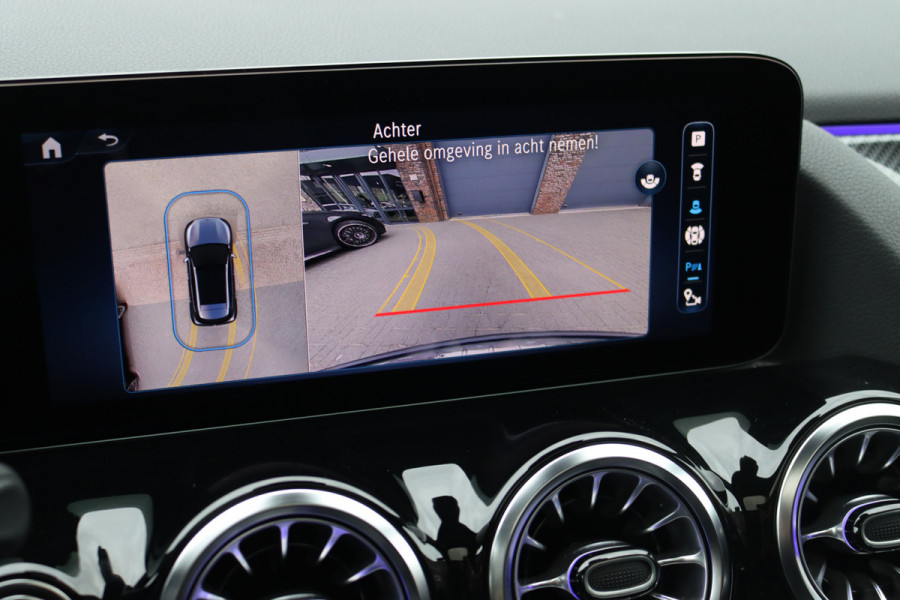 Mercedes-Benz GLA 250 e AMG Line | Distronic+ | Panoramadak | Memory | Verwarmd Stuurwiel | HUD | Keyless Go | Surround Camera | Multibeam LED | Augmented Reality |
