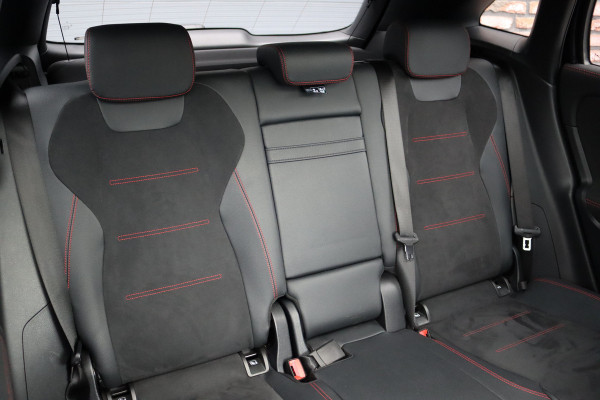 Mercedes-Benz GLA 250 e AMG Line | Distronic+ | Panoramadak | Memory | Verwarmd Stuurwiel | HUD | Keyless Go | Surround Camera | Multibeam LED | Augmented Reality |